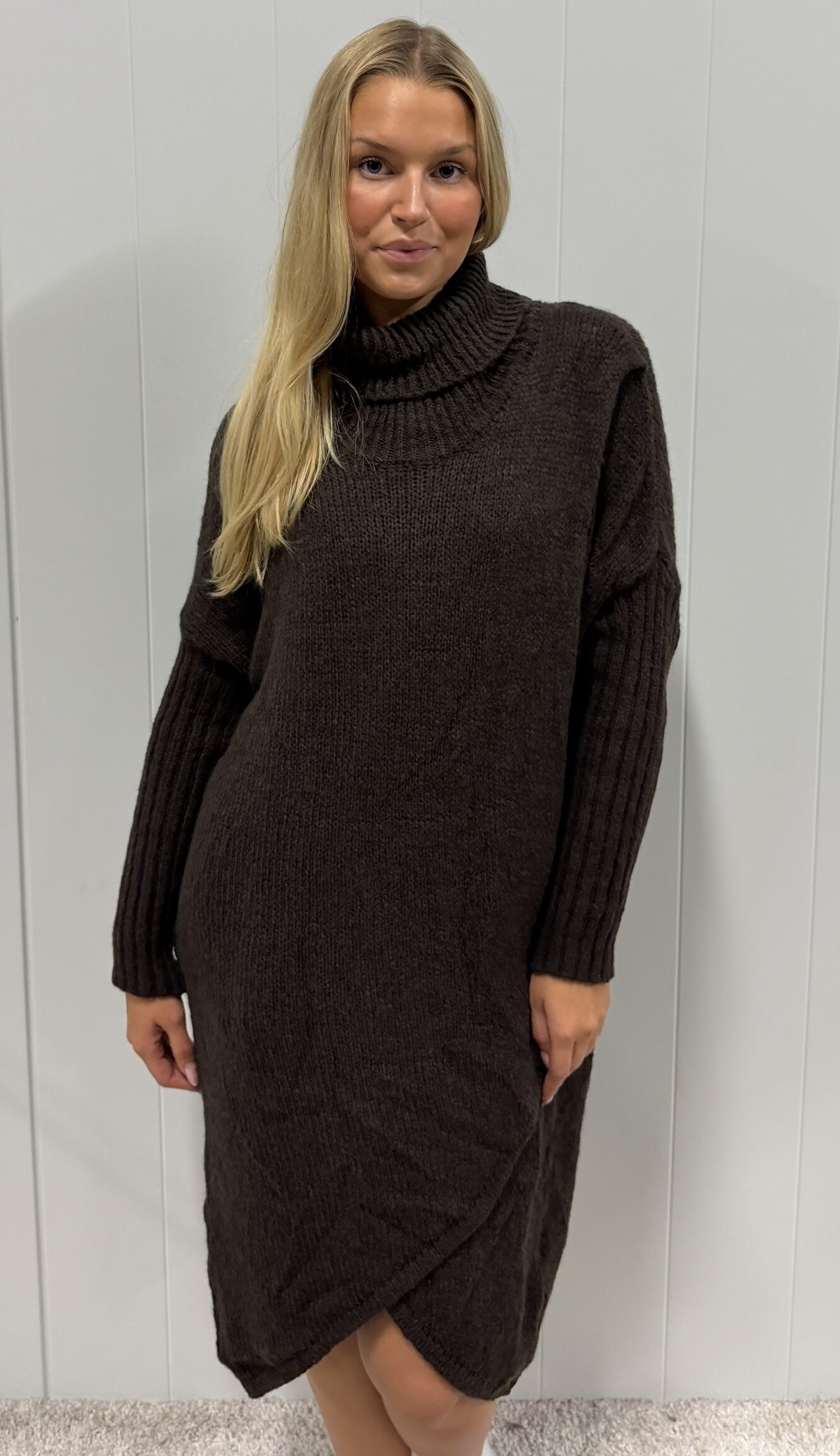 Portofino Dress/Longsweater - Espresso - Jörlevik