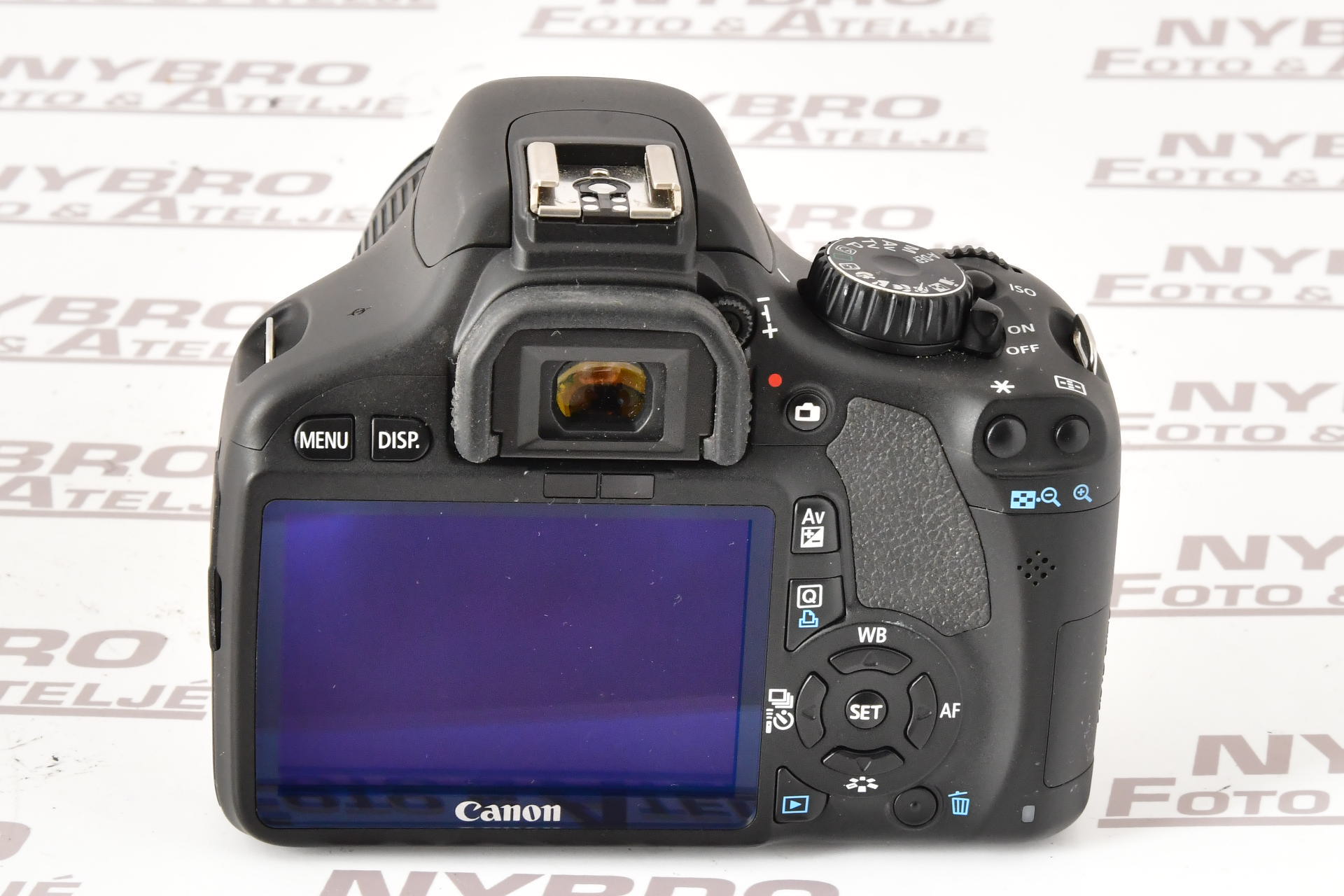 Canon EOS 550D + 18-55/3,5-5,6 IS - 2