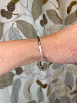 Armring 18k matt vitguld, Vintage