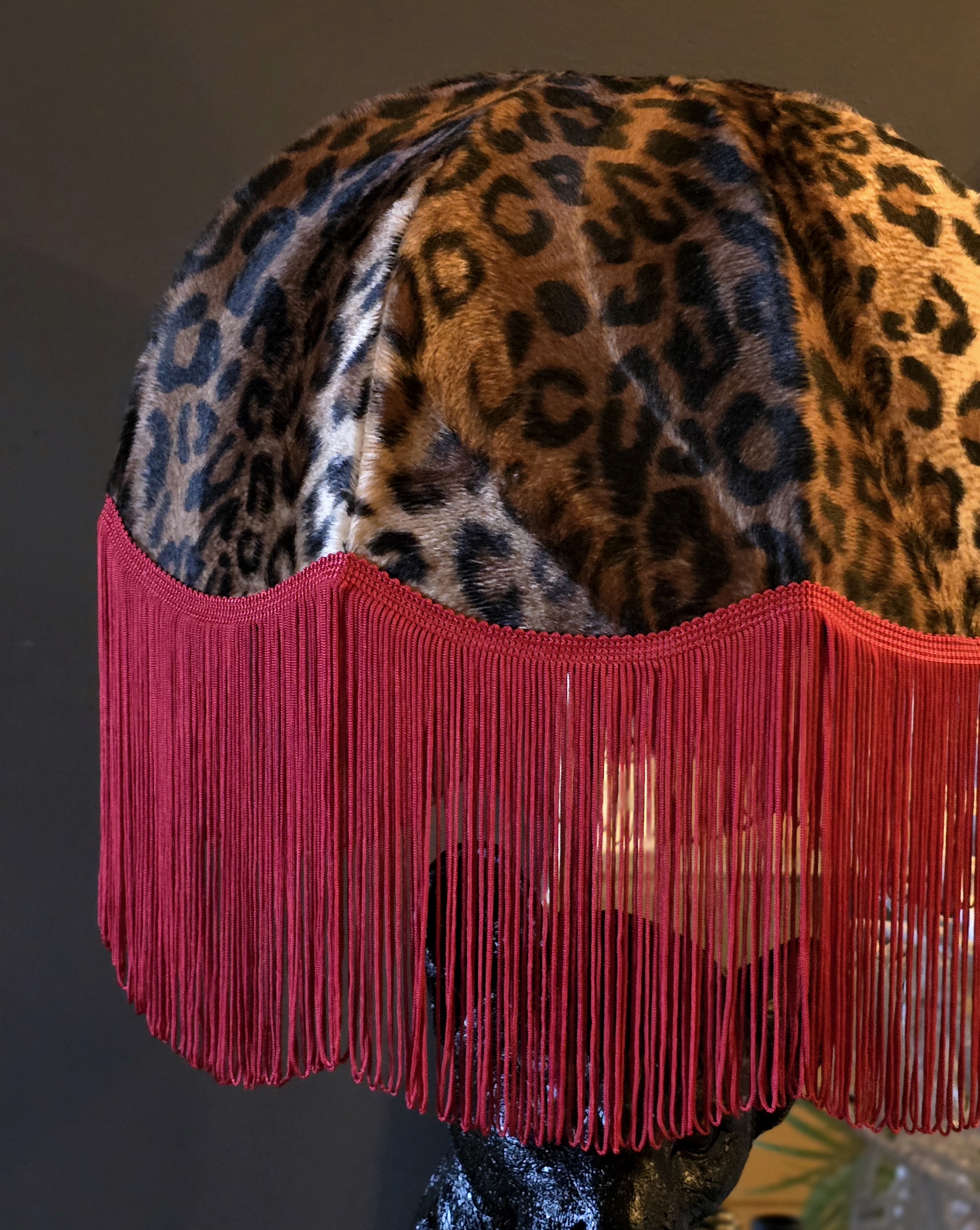 Lampskärm Frans Retro 35 - Leopard/Röd Lång Frans - 2