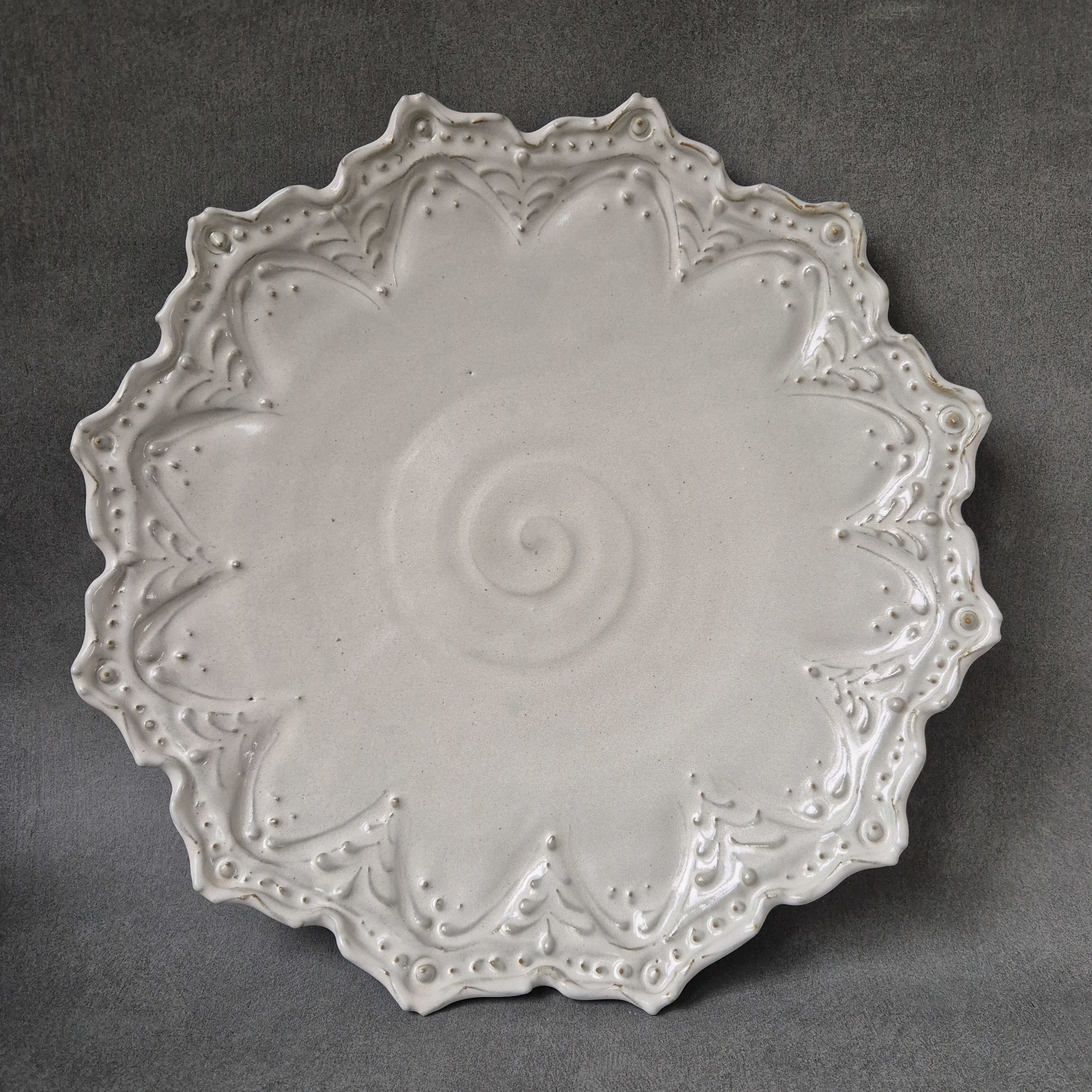 Cakeplate with lace trim for A-C Eder