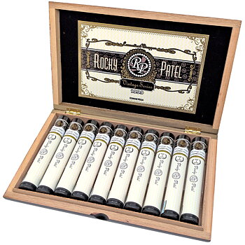 Rocky Patel Vintage 1999 Connecticut Deluxe Toro Tubos