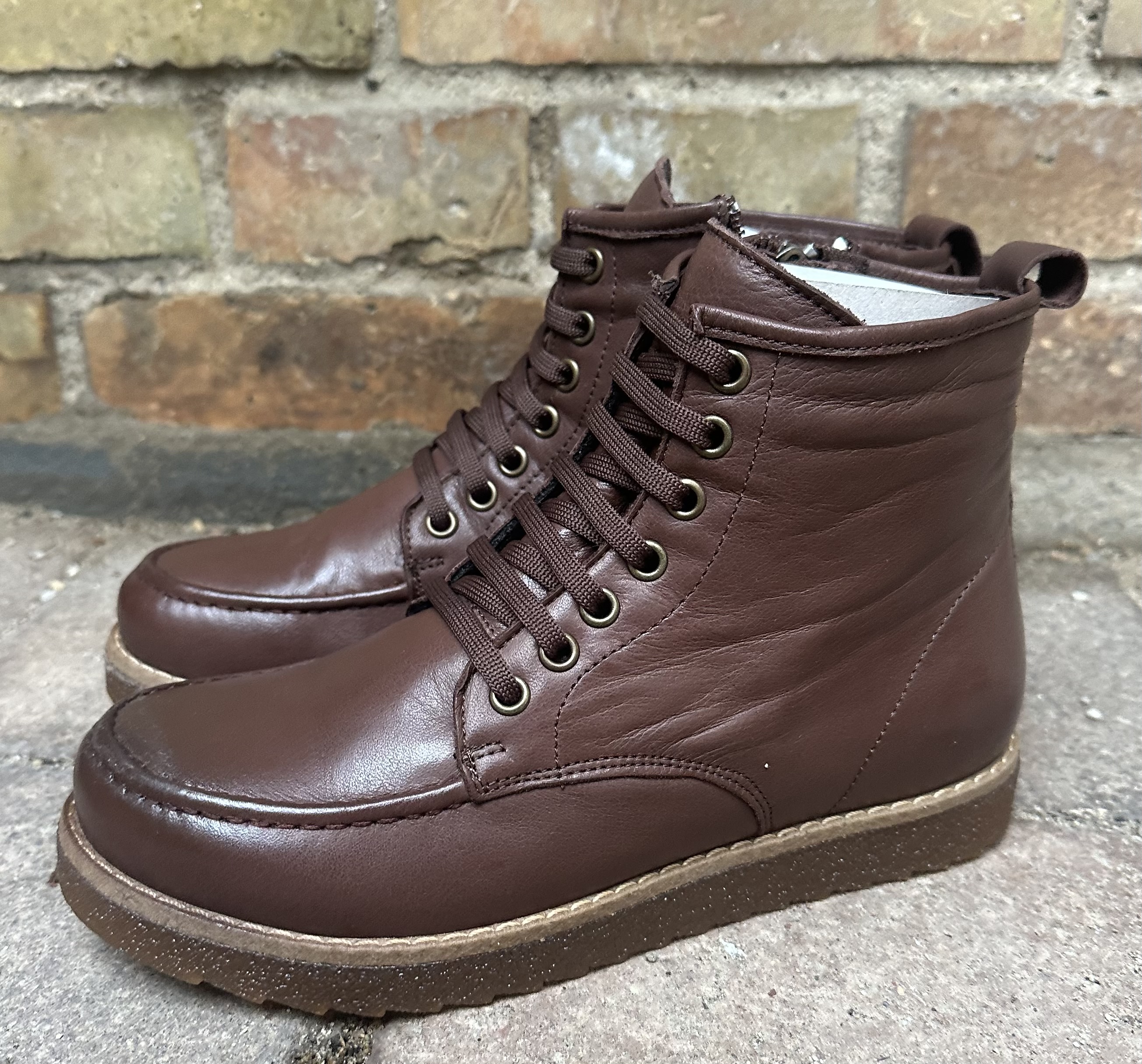 Charlotte of Swedens skinnkängor High Top med gummisula, mokka - 2