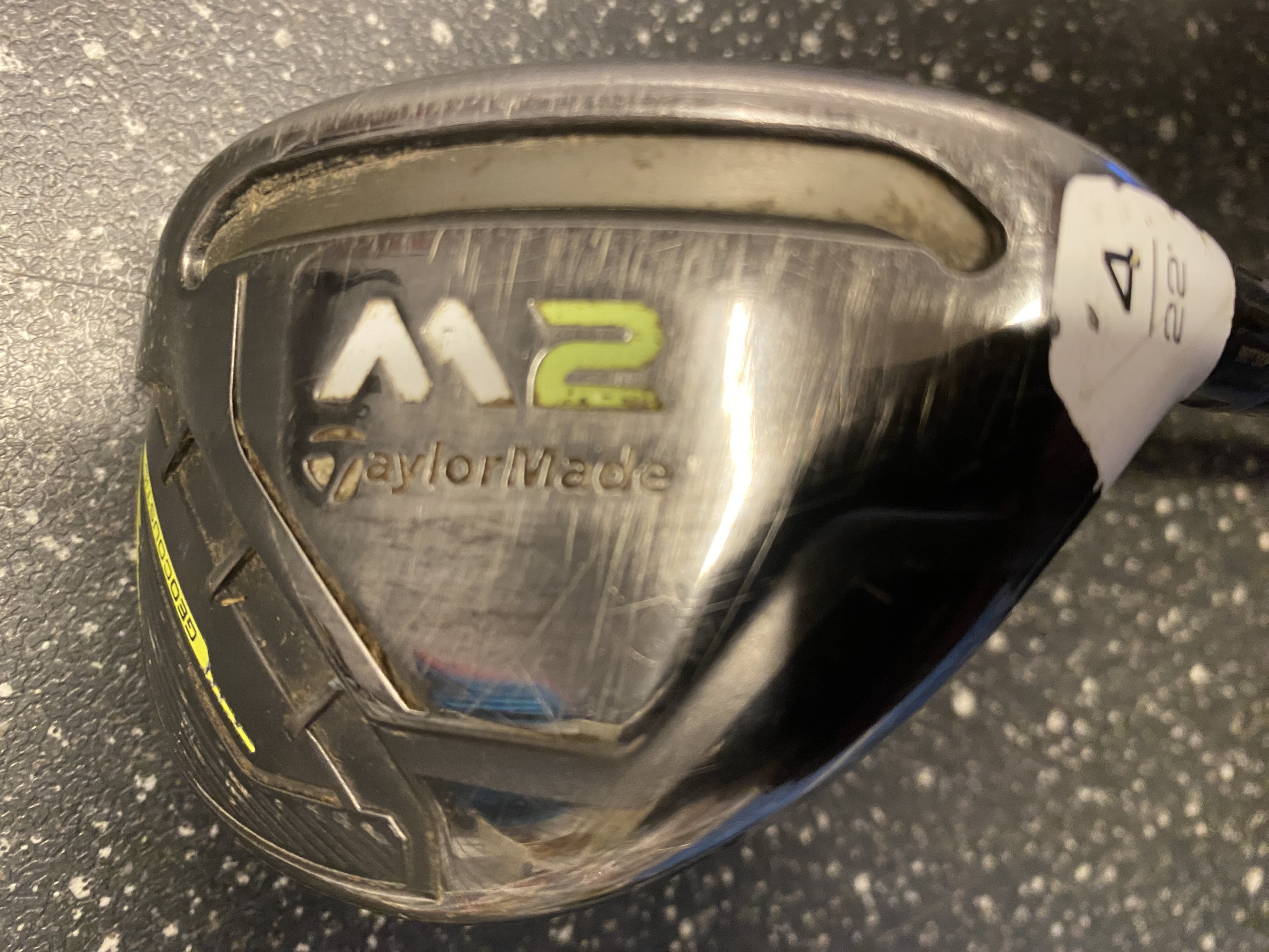 TaylorMade M2  hybrid 4  22 grader