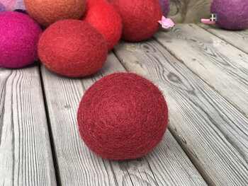 Boll Prassel - Mörkröd - Small