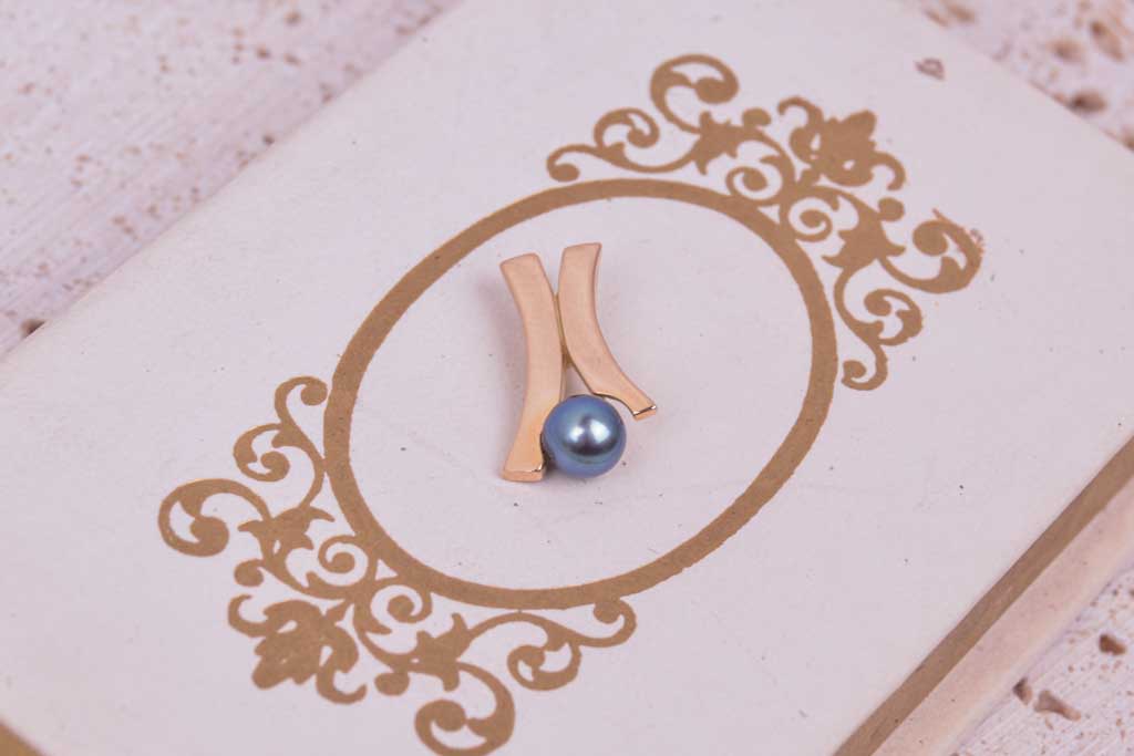 Polished gold pendant with a gray pearl, 18k, Vintage - 2