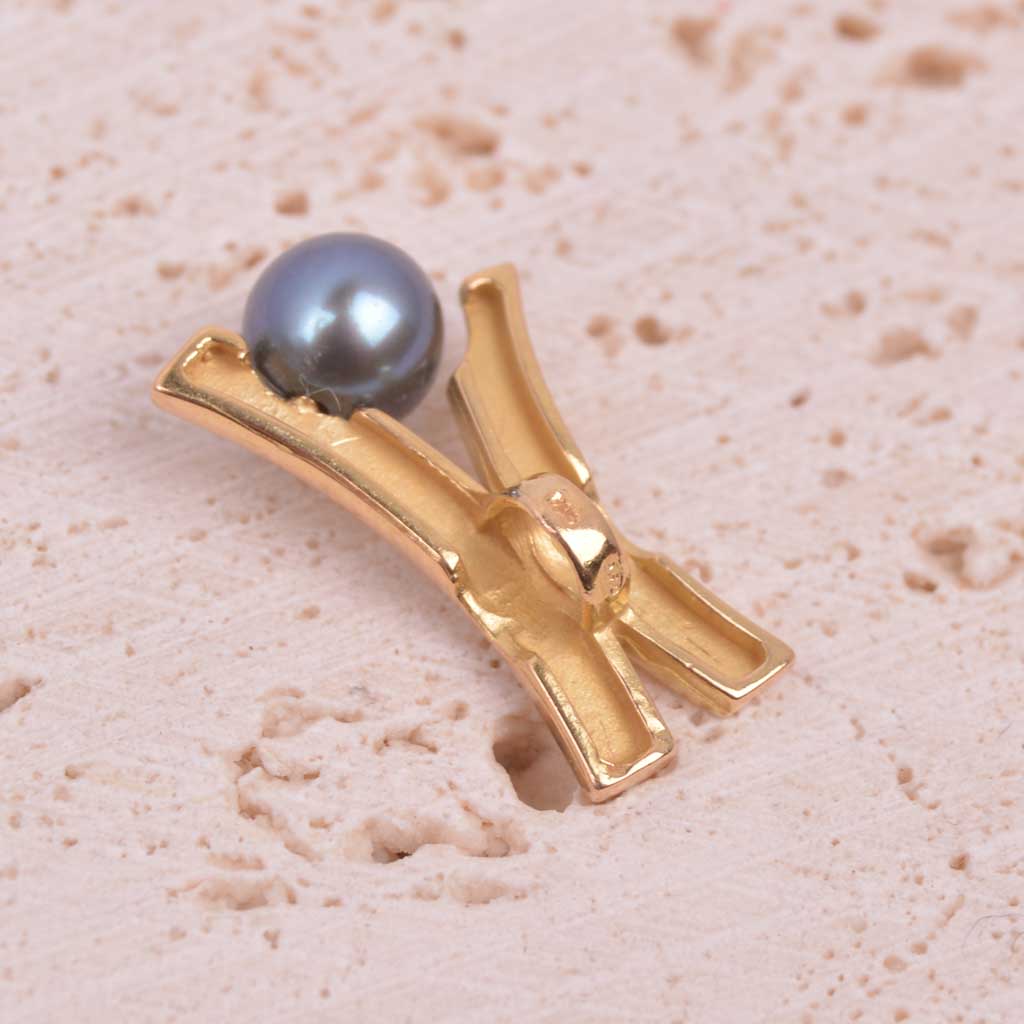 Polished gold pendant with a gray pearl, 18k, Vintage - 4