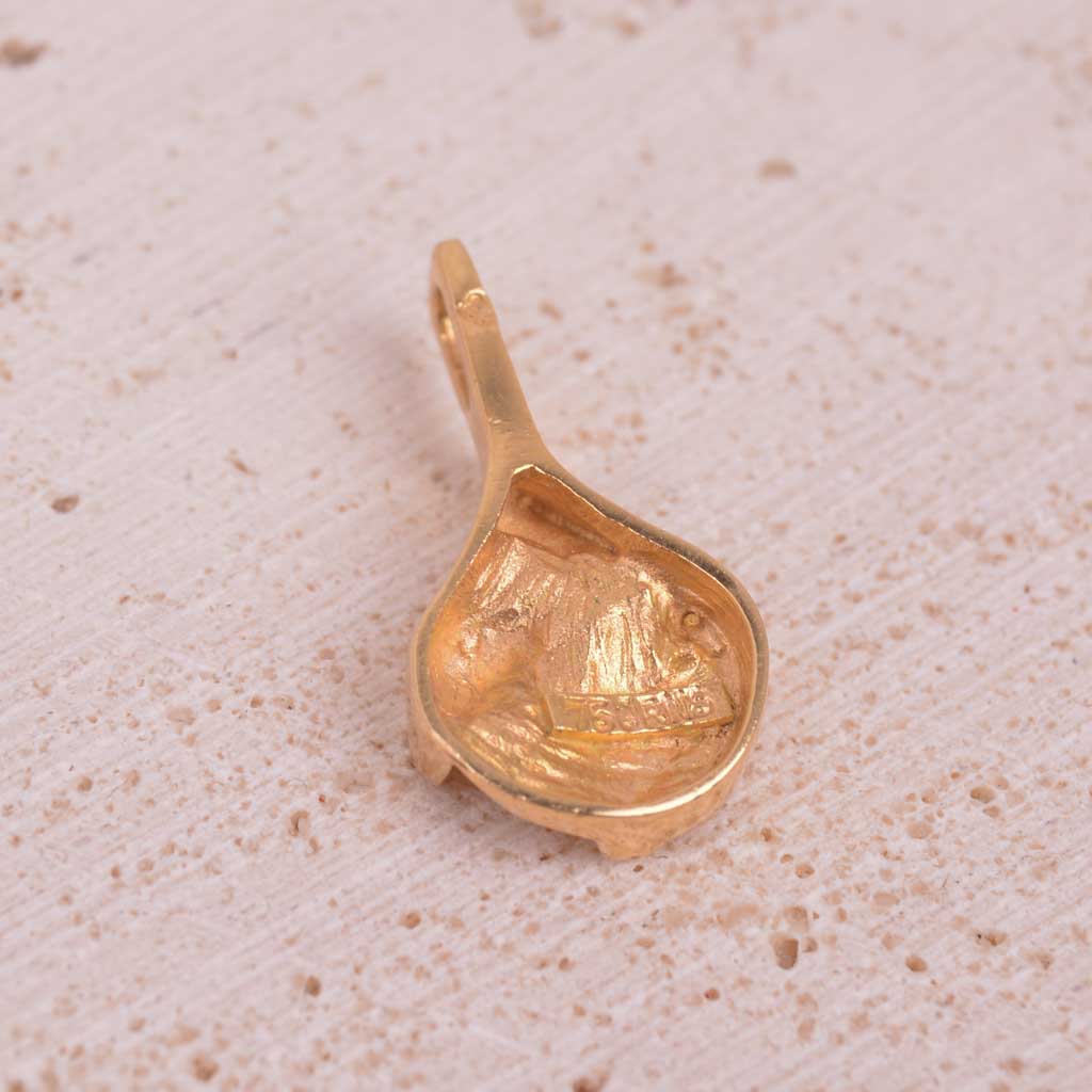 "Fantasy" Gold Pendant with a Rough Surface, 18k, Vintage - 4