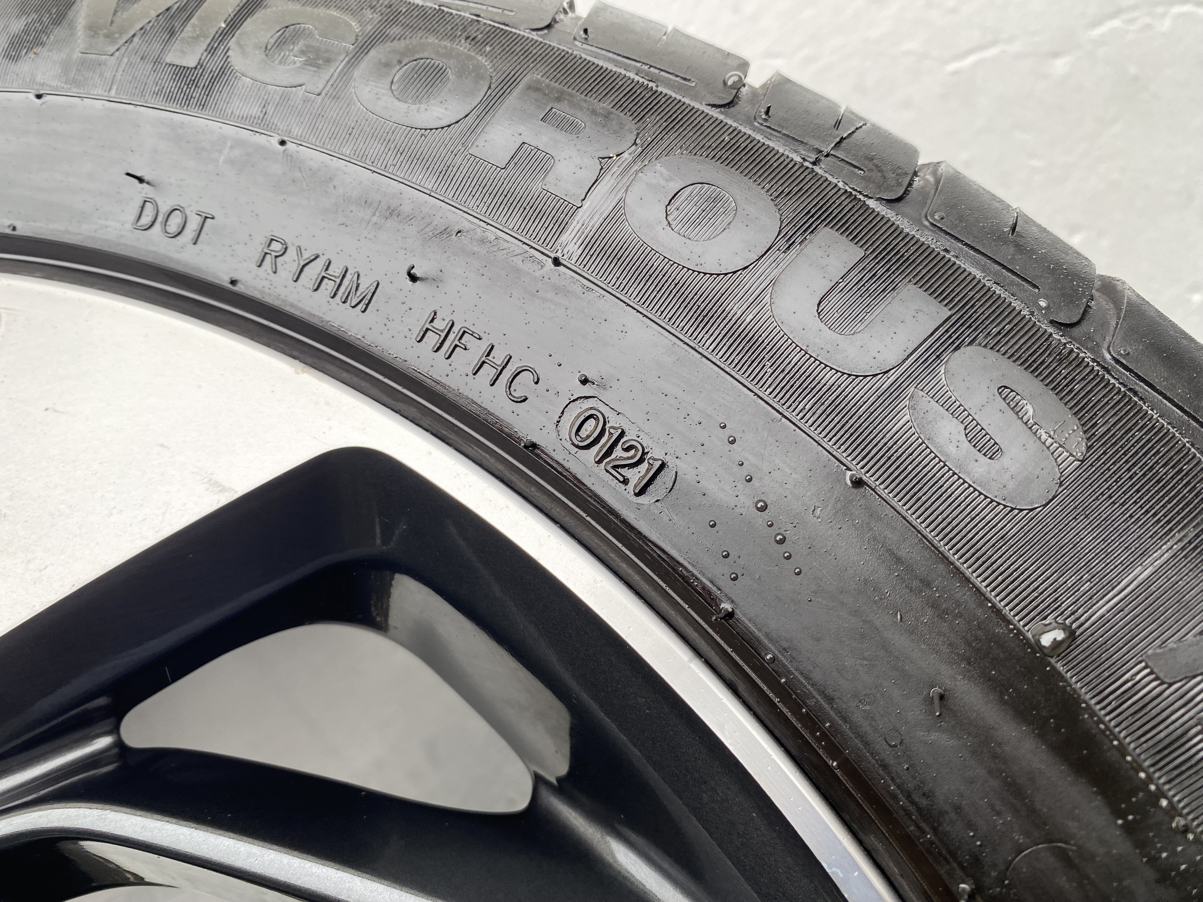 Kompletta Sommarhjul | 19" HYUNDAI Tucson 52910-D7420 | 5x114.3 7.5x19 ET53 67.1 + 225/55 R19 99V Hifly Vigorous HP801 | V01-2021 | 5.5mm | 5mm | 5mm | 3.7mm - 8