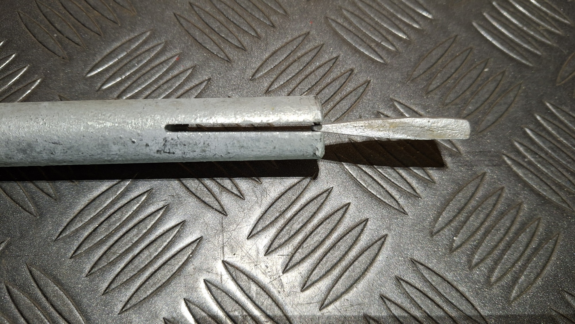 Stolphållare för berg, sten eller betong - 3