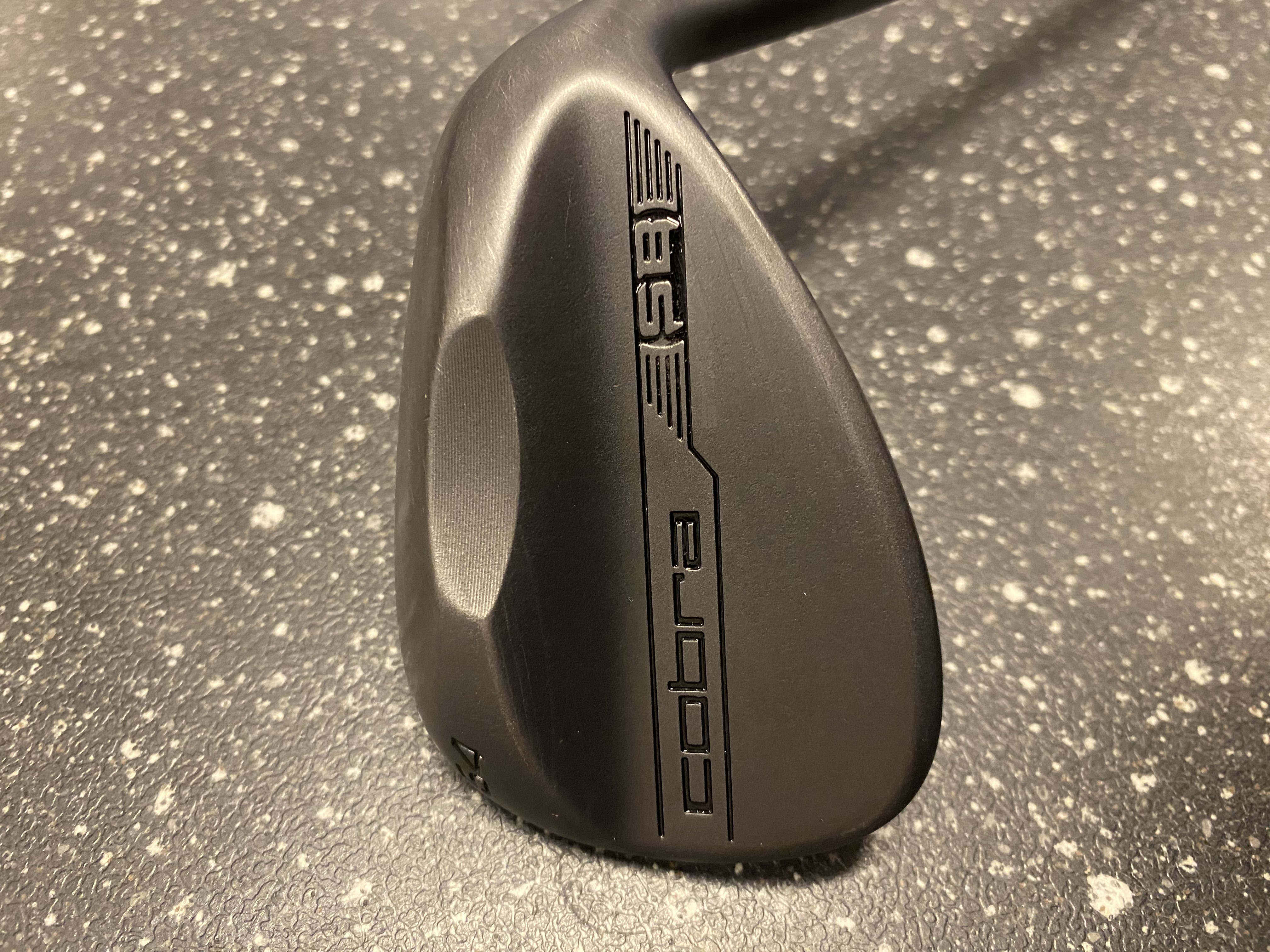 Cobra SB Black  54 grader