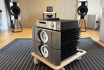 Pass Labs XA 60.5 & X2.5 - Beg monoblock och försteg