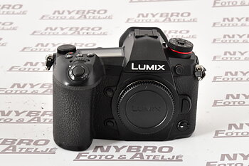 Panasonic Lumix DC-G9