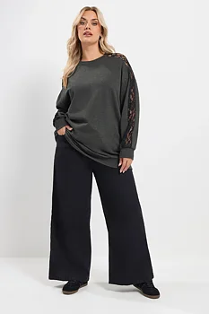 Sweatshirt med spetsdetaljer i ärmarna, grå
