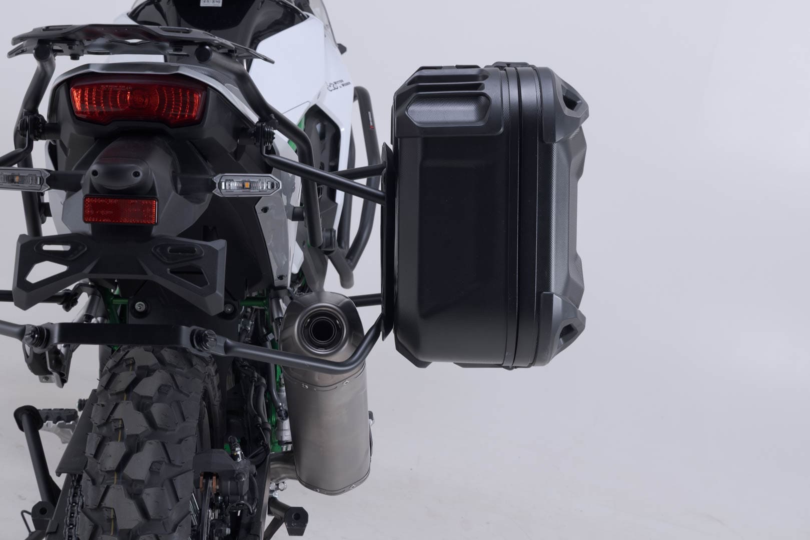 DUSC hard case system for Akrapovic - 7