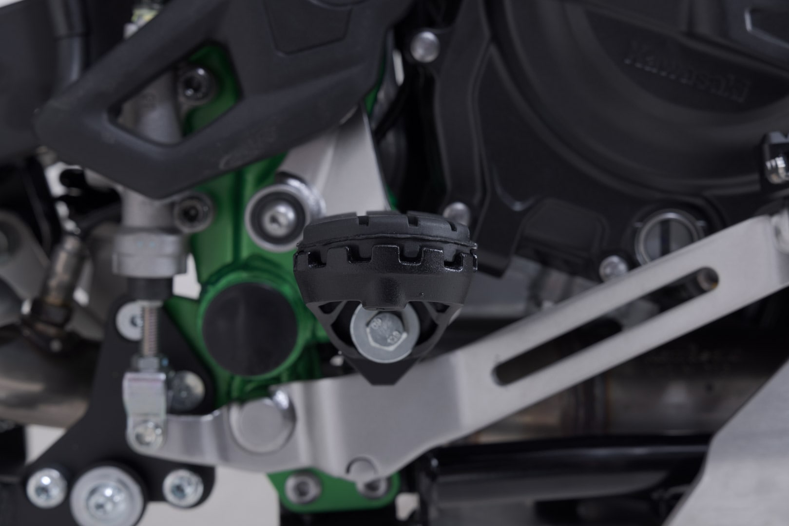 ION footrest kit Black. Kawasaki KLE500 / KLE500 SE (26-) - 3