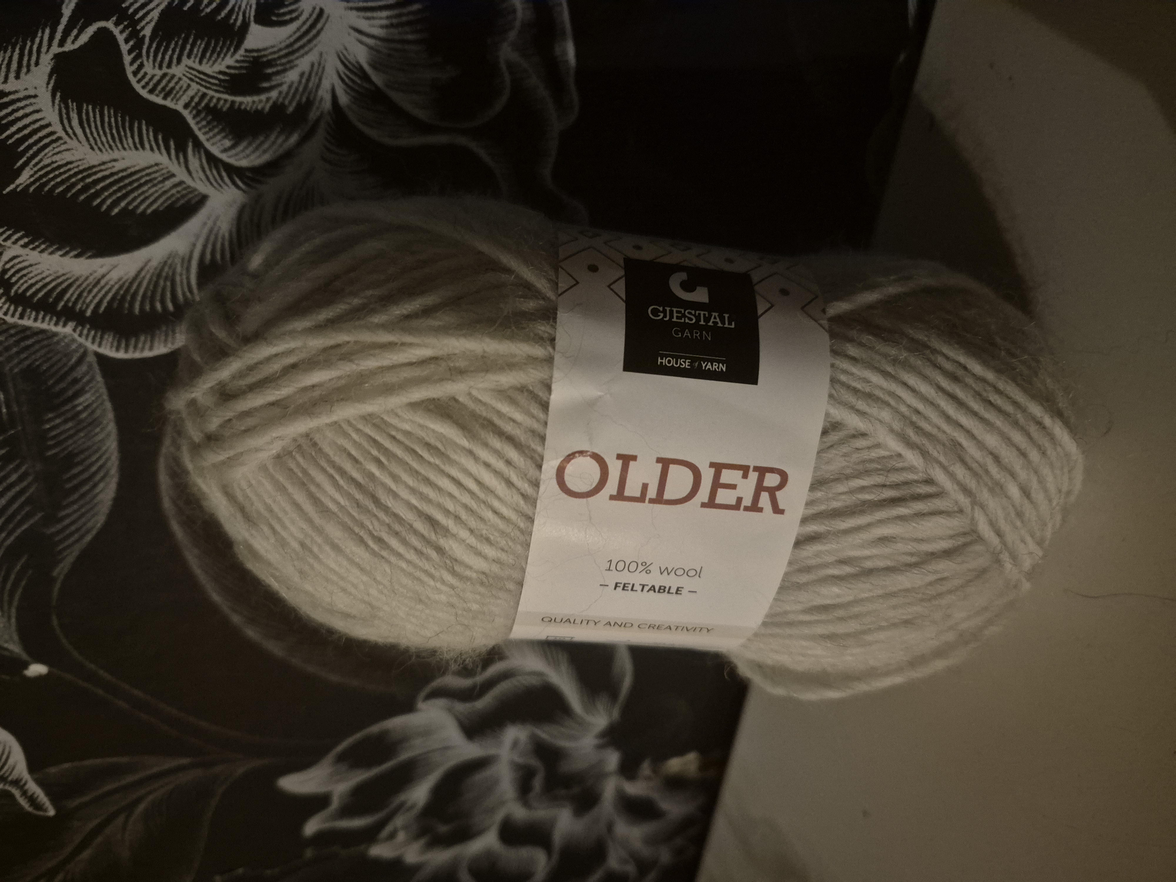 Older 424 Ljusgrå, 50gr, Dale garn
