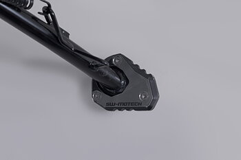 Extension for side stand foot Black/Silver. Kawasaki KLE500 / KLE500 SE (26-).
