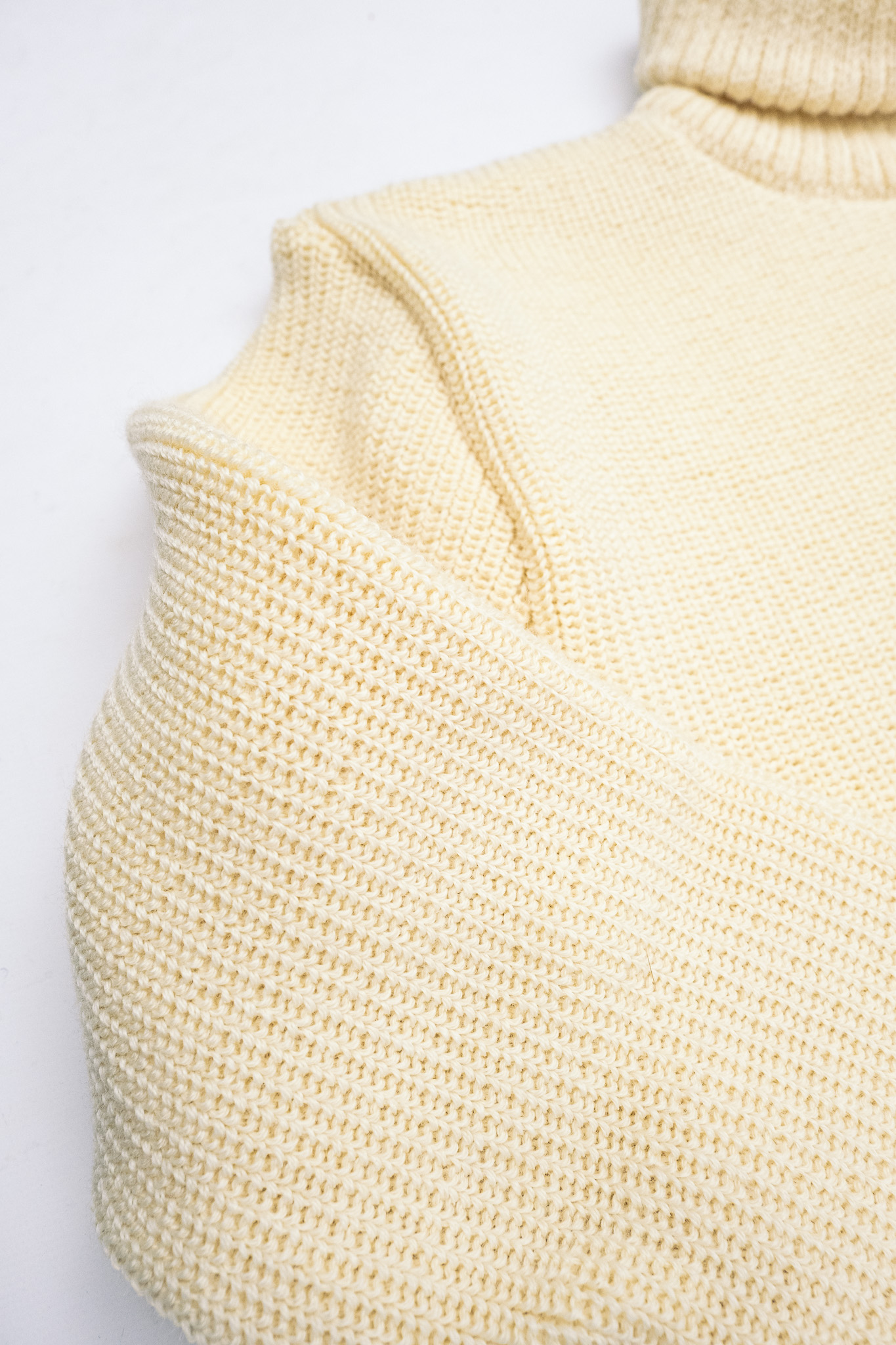 Heimat - U Boat Roll Neck Seashell - 8