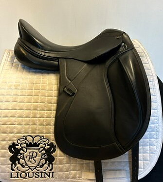 Dressyrsadel Lippo Azzario Supreme  17,5"