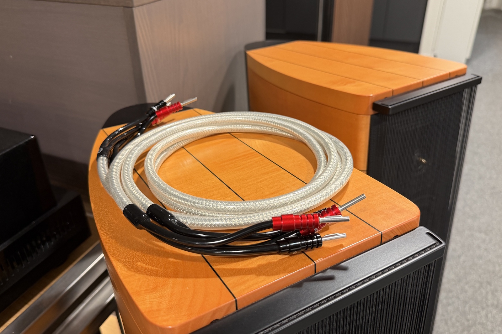 Chord ShawlineX - 2*1,5m - Beg högtalarkablar
