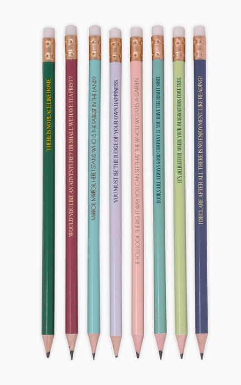 Steel Mill & Co UK : Written in Pencil Literary Pencil Set - Set med åtta blyertspennor med gravyr och sudd - 3