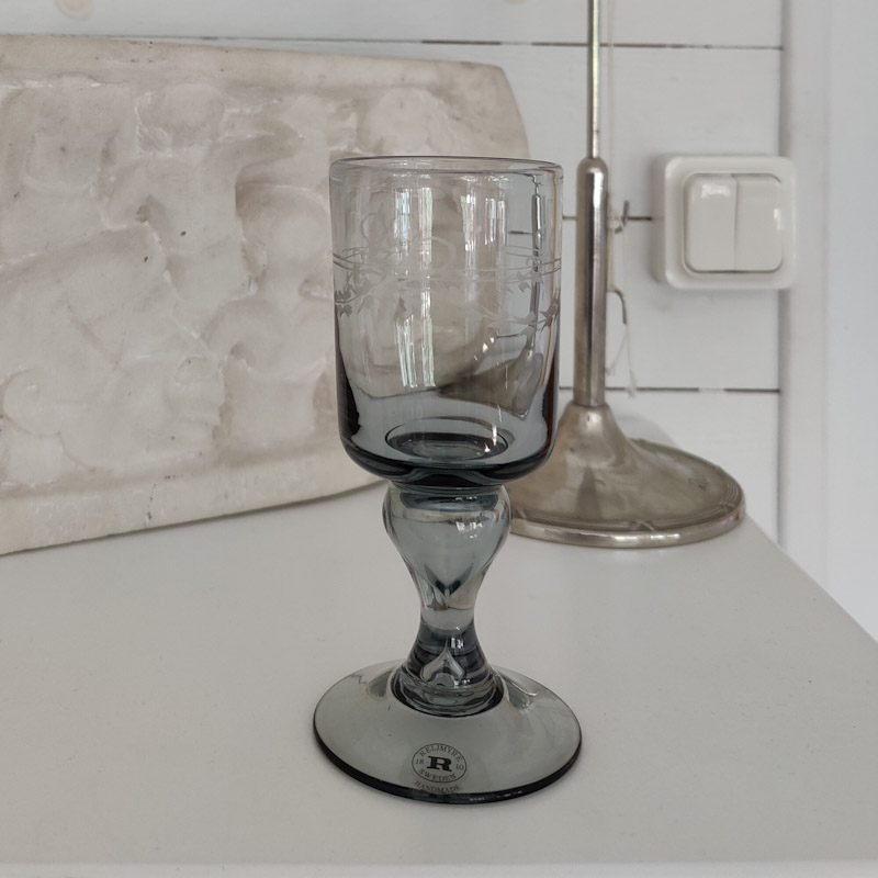  Antik Vitvinsglas från Reimyre 