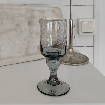  Antik Vitvinsglas från Reimyre 