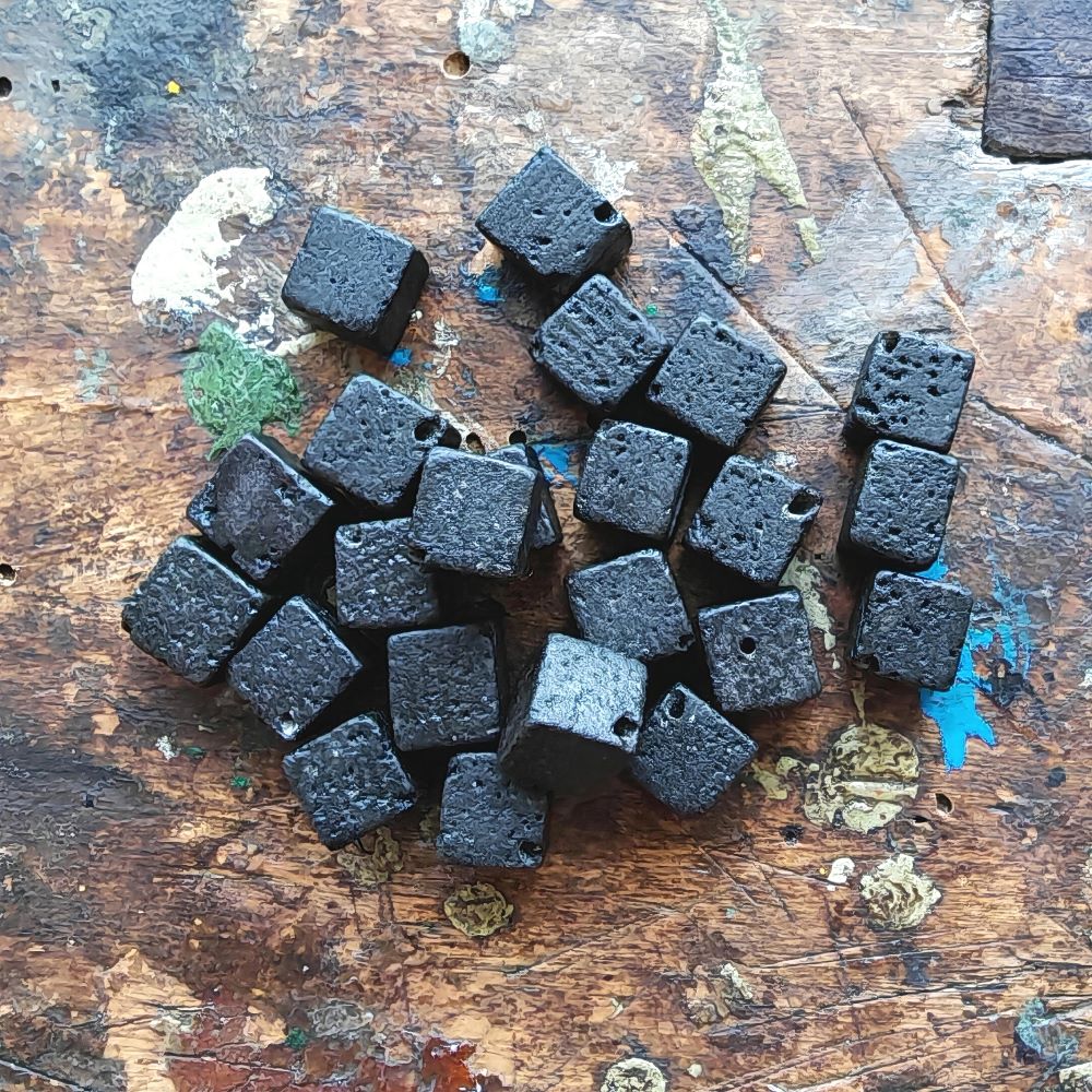 Lava kub 8mm hel sträng - 3