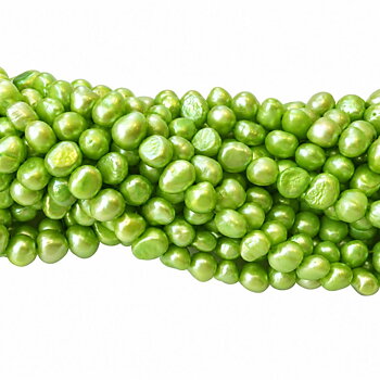 Sötvattenspärlor lime nuggets 5–6 mm
