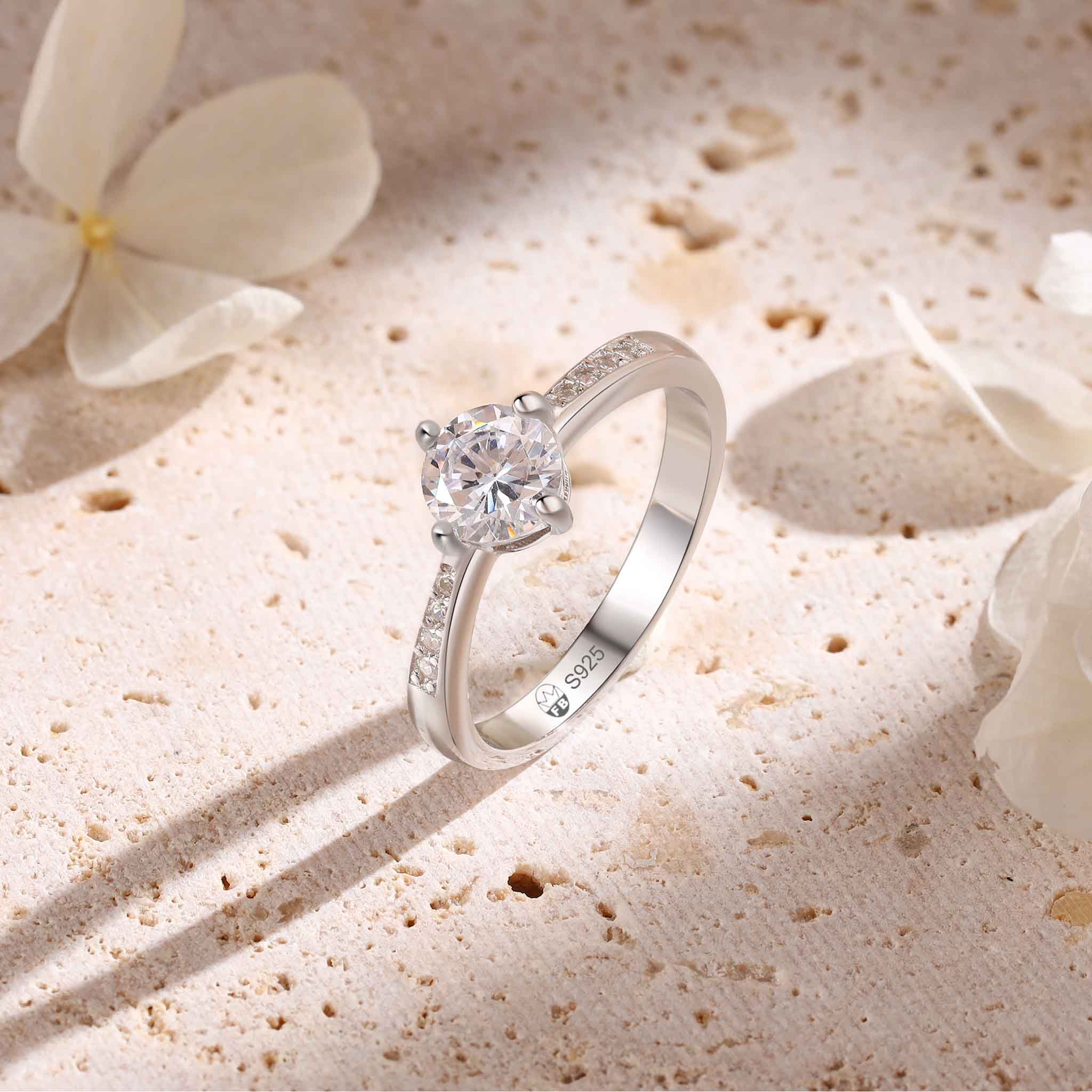 Funklende Princess sølvring med cubic zirconia sten
