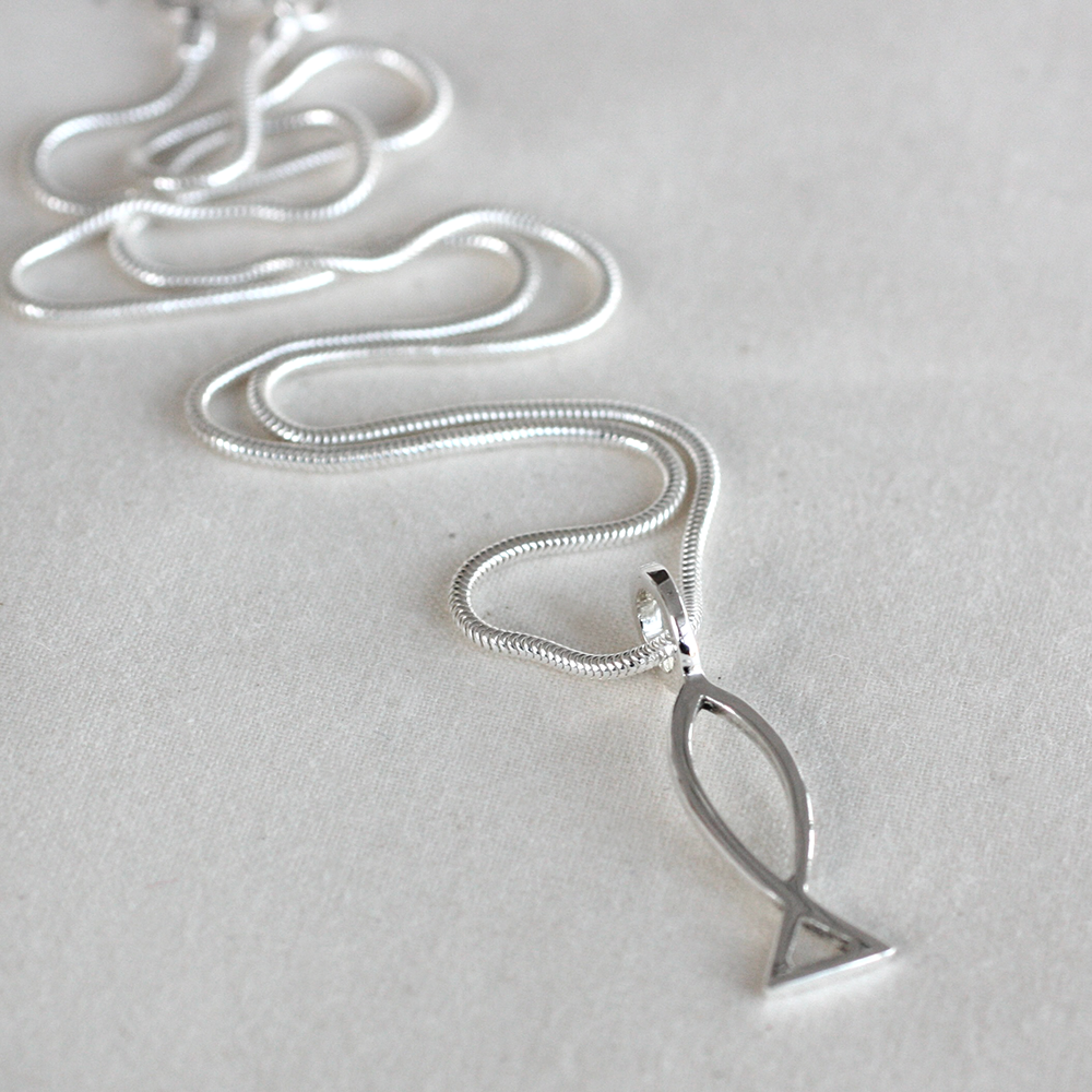 Kompass - sterling silver fish pendant - 6