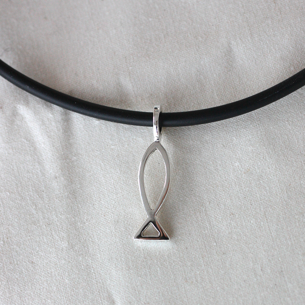 Kompass - sterling silver fish pendant - 4