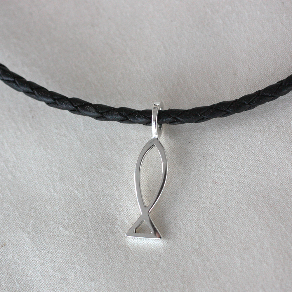 Kompass - sterling silver fish pendant - 5