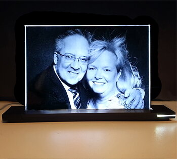 Photo engraved in Optiwhite Glass 180x130x8 mm incl. LED Lighting
