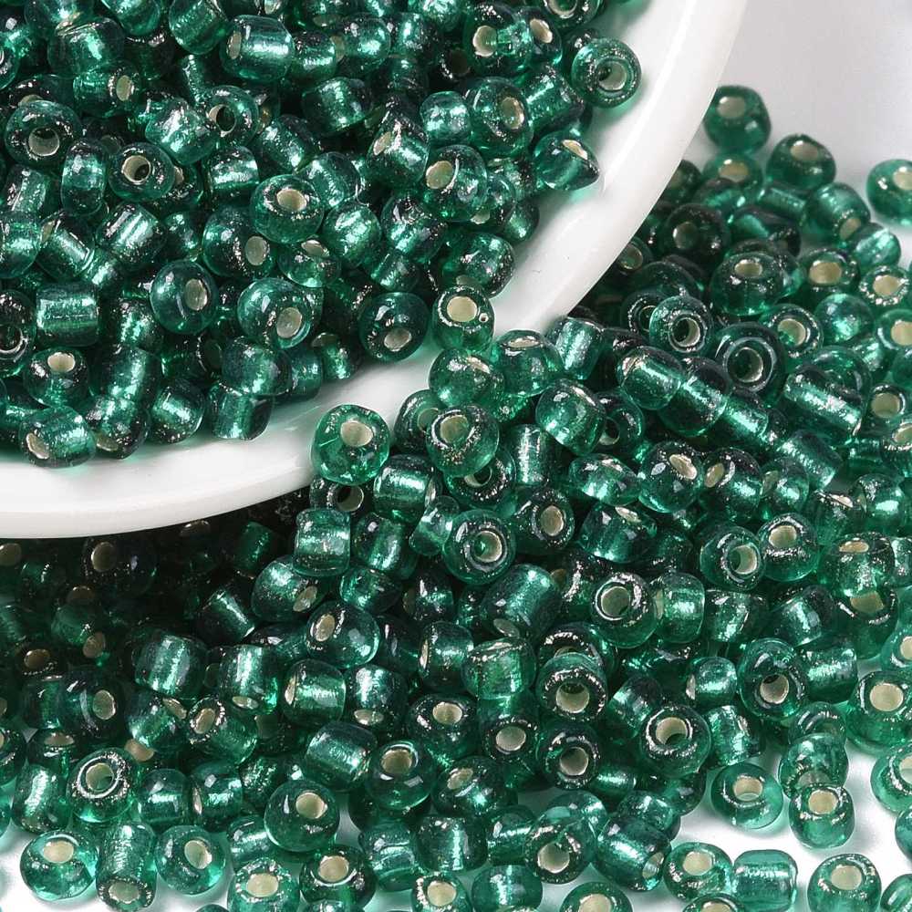 Seedbeads 8/0 mörkgrön silverfoil rocaillespärlor