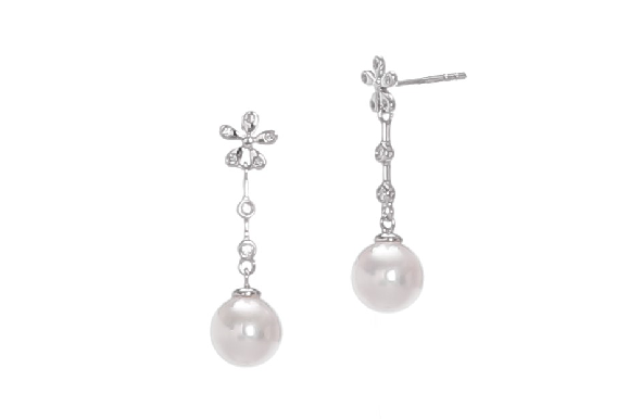 AAA-Quality Akoya pearls earrings set in white gold with diamonds 8-8.5mm - 2