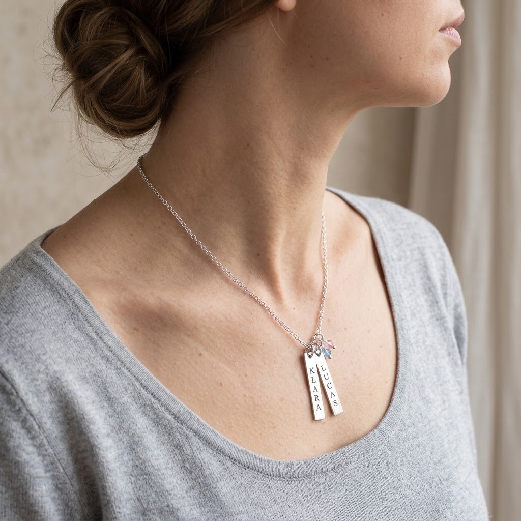 Två stavar, Halsband med gravyr - Silver - 3