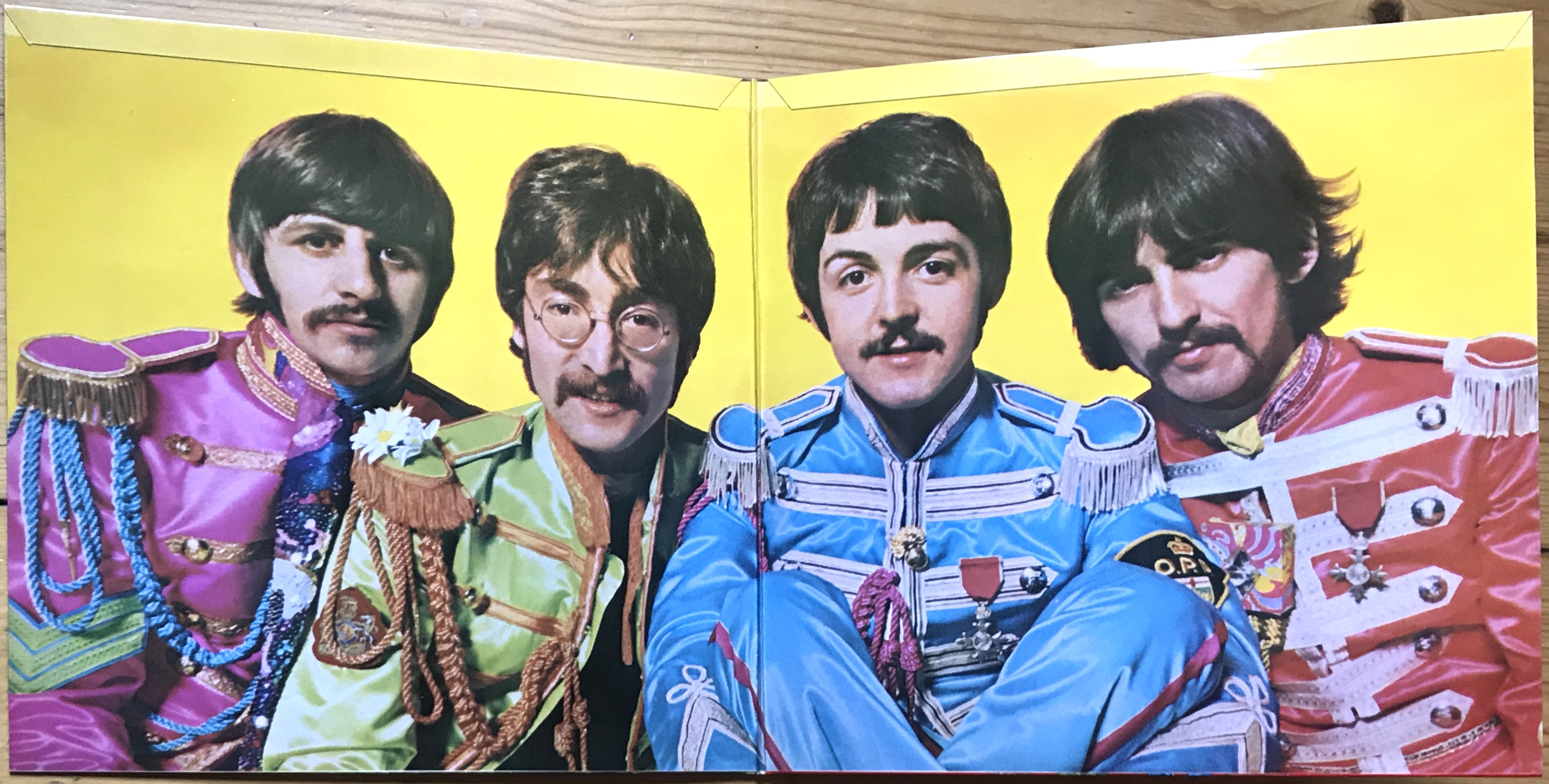BEATLES - Sgt Peppers "EXTRA DOT" UK-orig stereo LP 1967  - 3