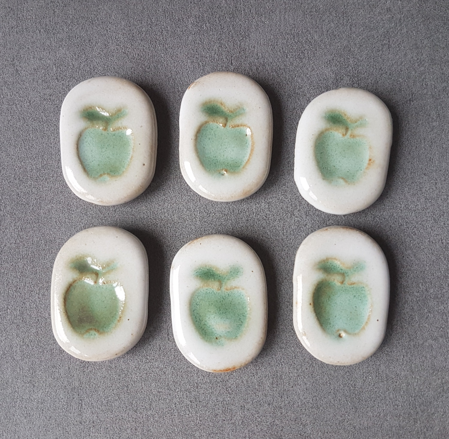 magnet apple