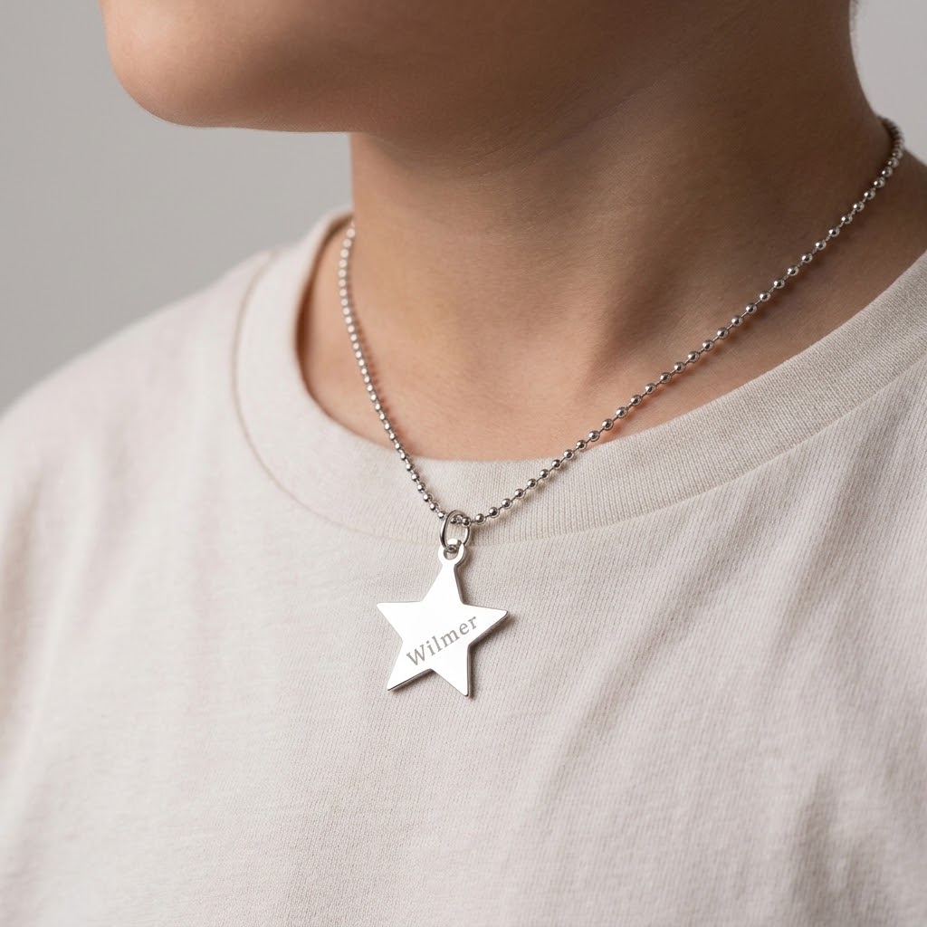 Stjärna, Barn halsband med gravyr - Silver - 3