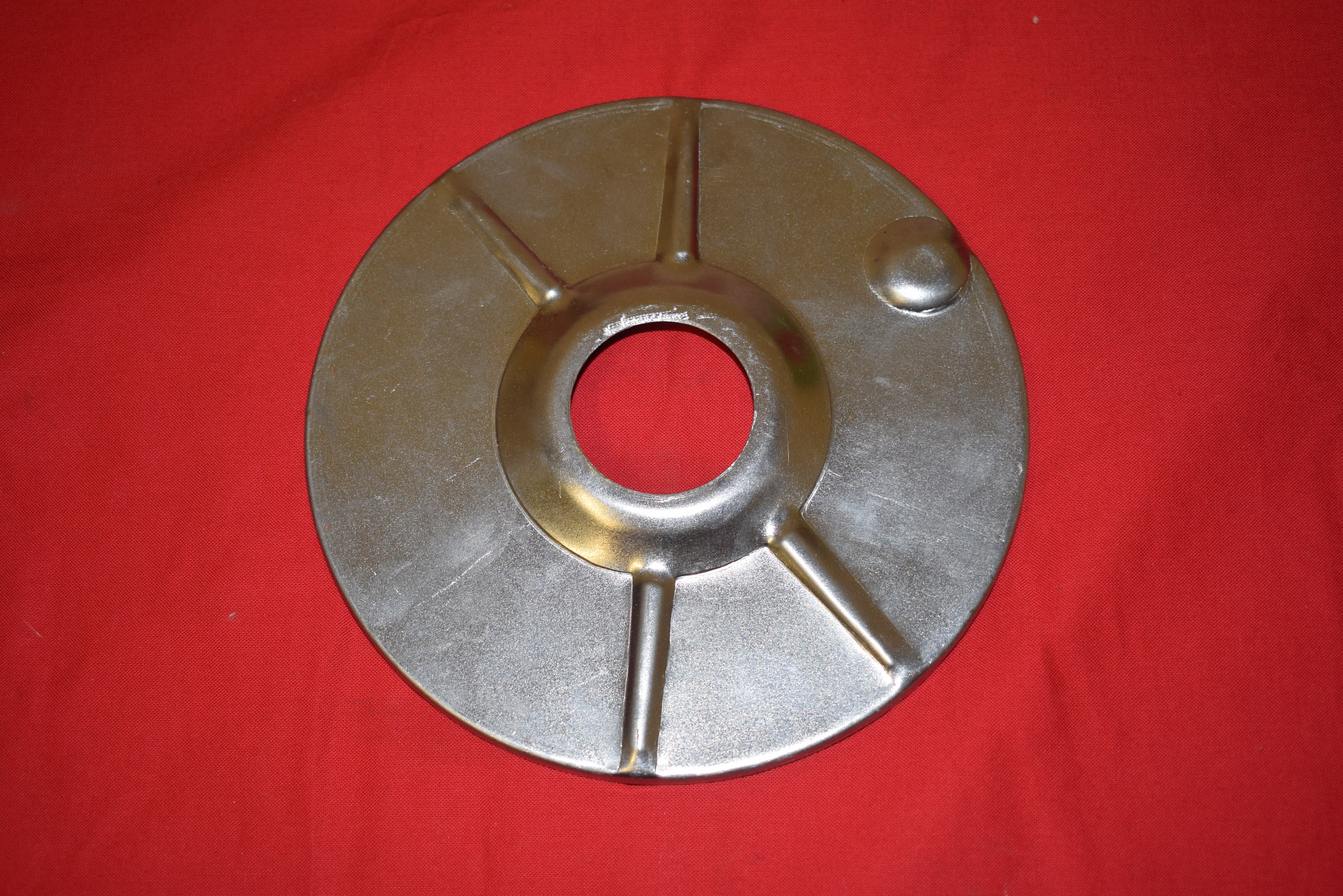 FRONT BRAKE DUST COVER  J JD JDH 1928-29