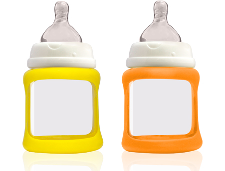 To glassutteflasker med silikonebeskyttelse i gul og orange