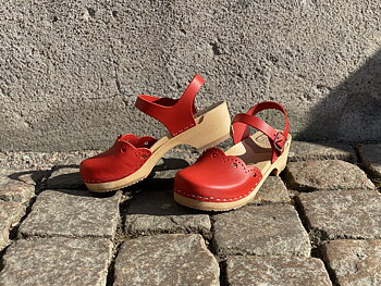 HagaToffeln - Träsko MaryJane Red Vegetable Tanned Leather