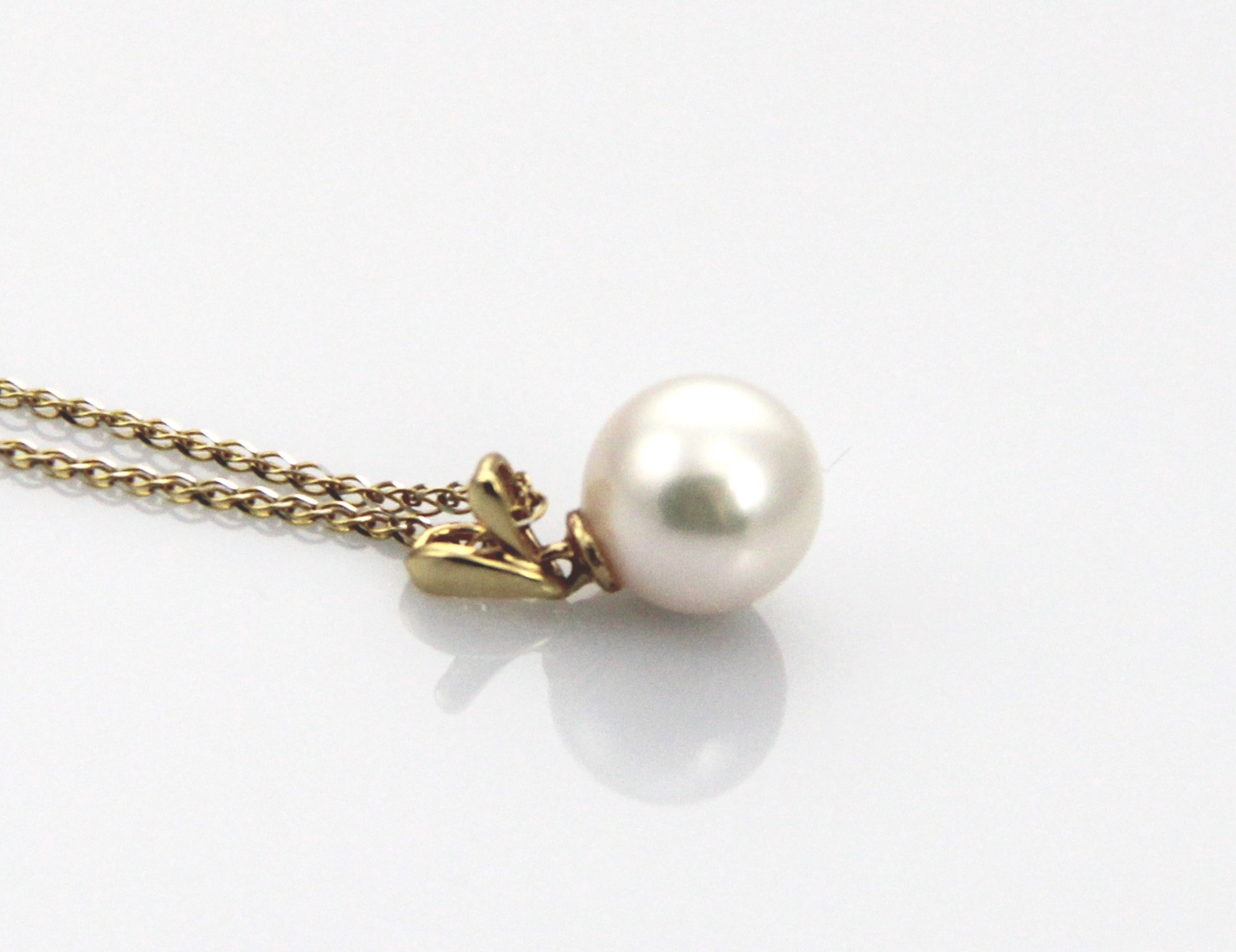 Perlenanhänger-Akoya in AAA-Qualität in Gold 8–8.5 mm