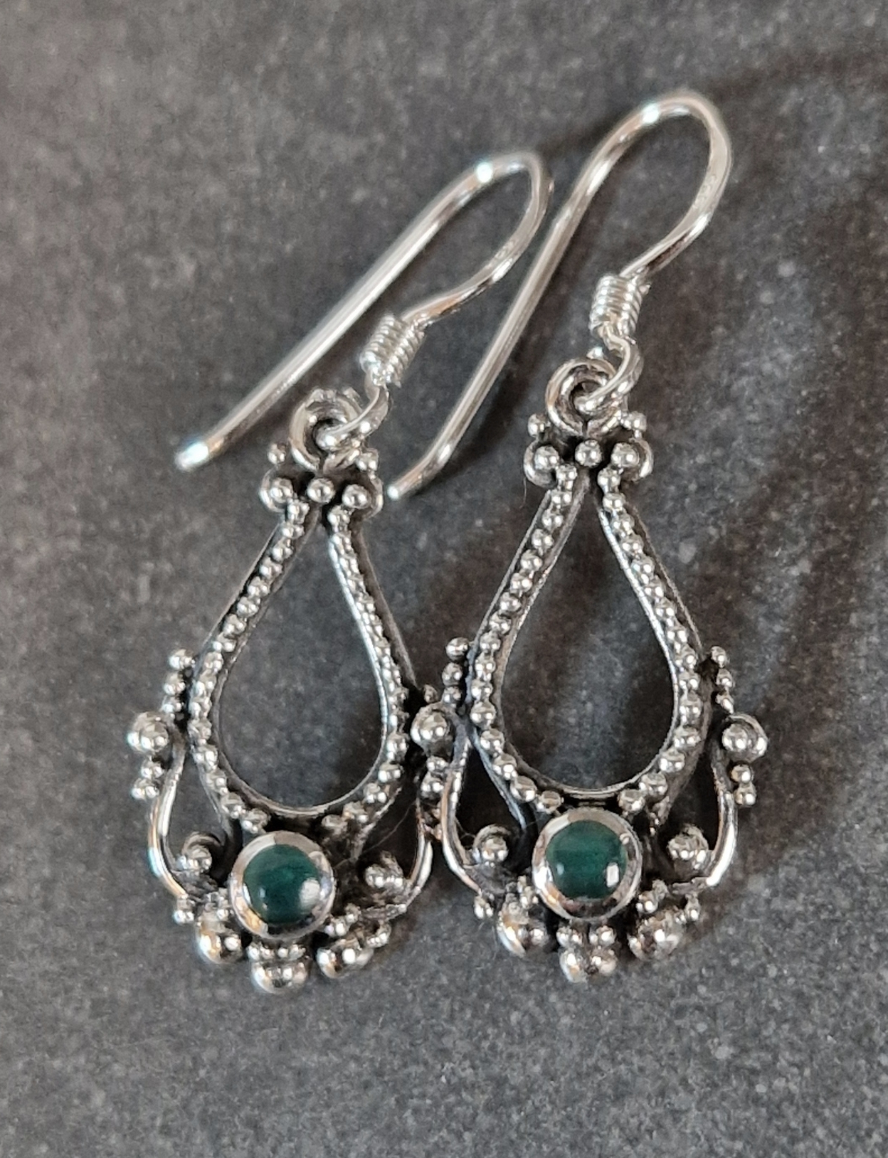 Örhängen i Silver med Filigran och Cabochon - 2