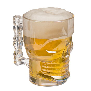 Dödskalle-Ölglas fyllt med öl