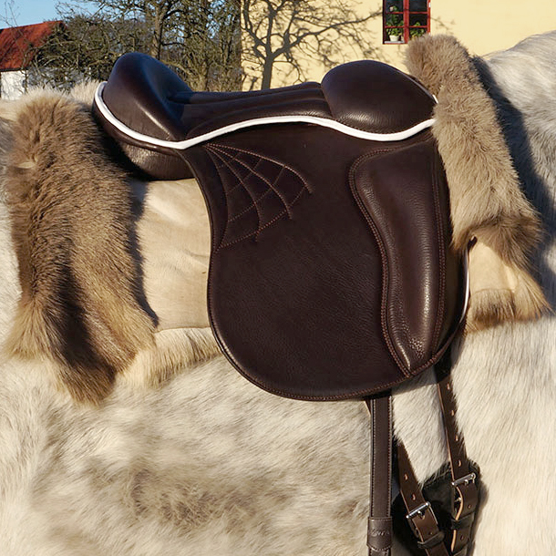 Reindeer fur (saddle pad), L - 7