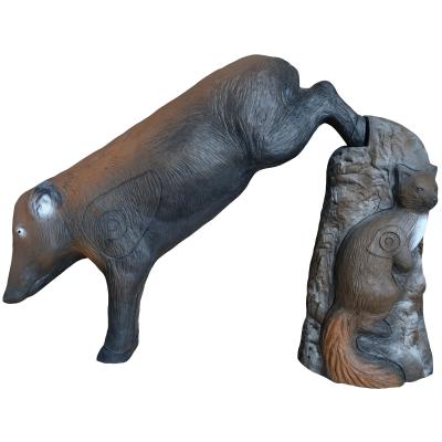 Vildsvin galt hoppande m sten (Sus Scrofa)