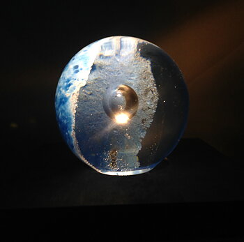 C-Moonlight Globe Lamp Small